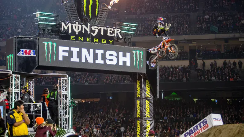 Supercross USA 2018: Anaheim-I, Tomac resta con la patta aperta