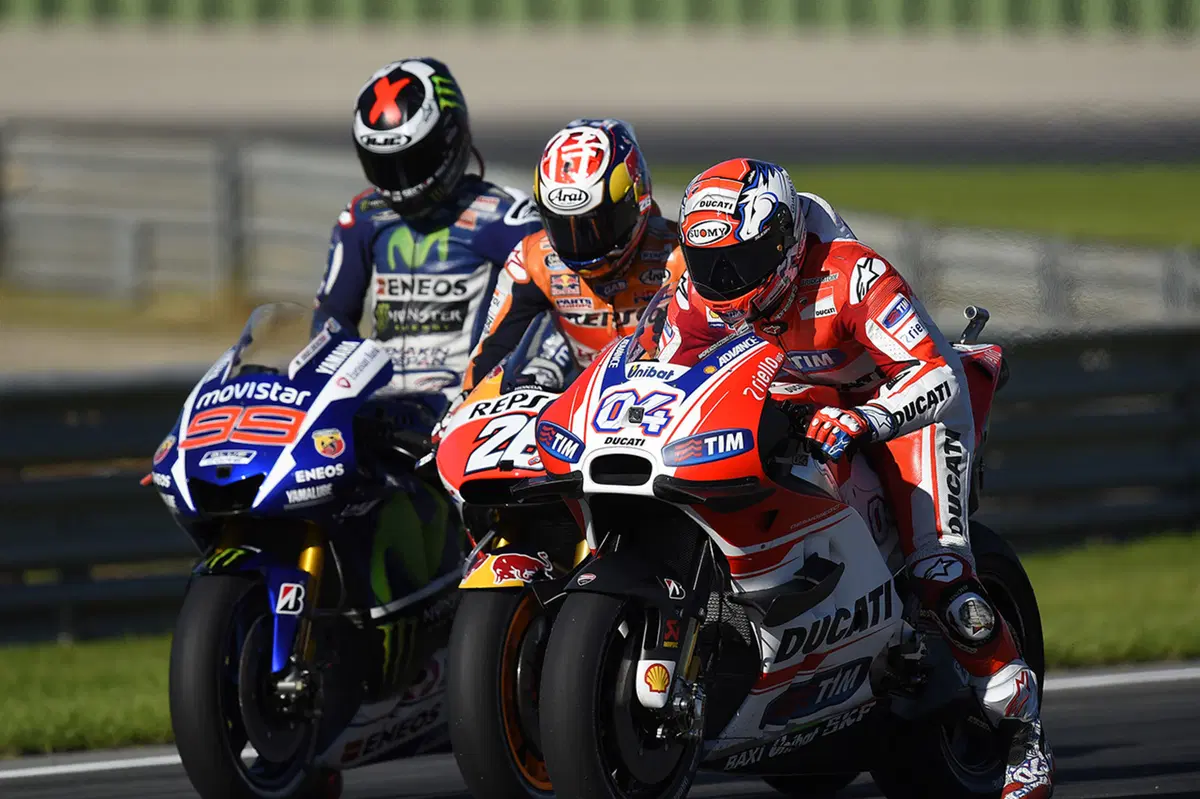 MotoGP. Le foto più belle del GP di Valencia 2016 (10)