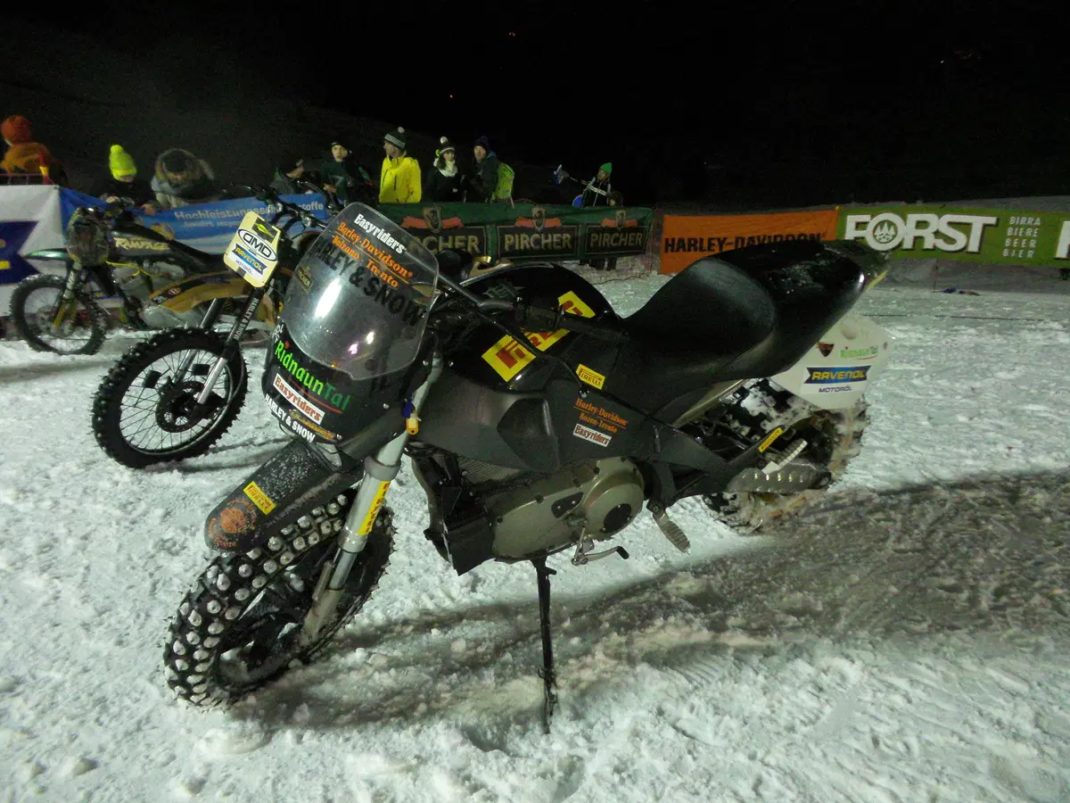 BIKE&SKI. Moto e sci in una sfida epica (11)
