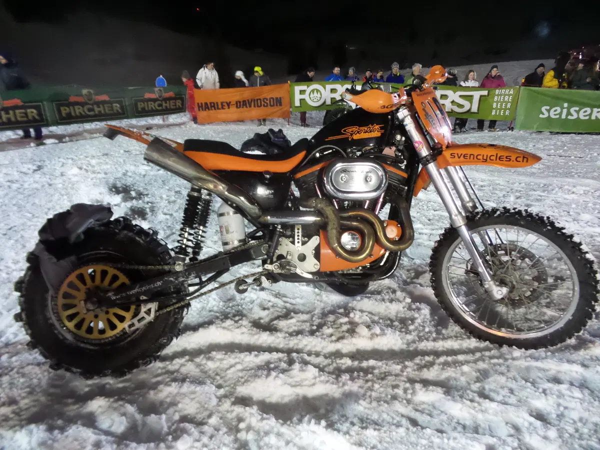 BIKE&SKI. Moto e sci in una sfida epica (28)