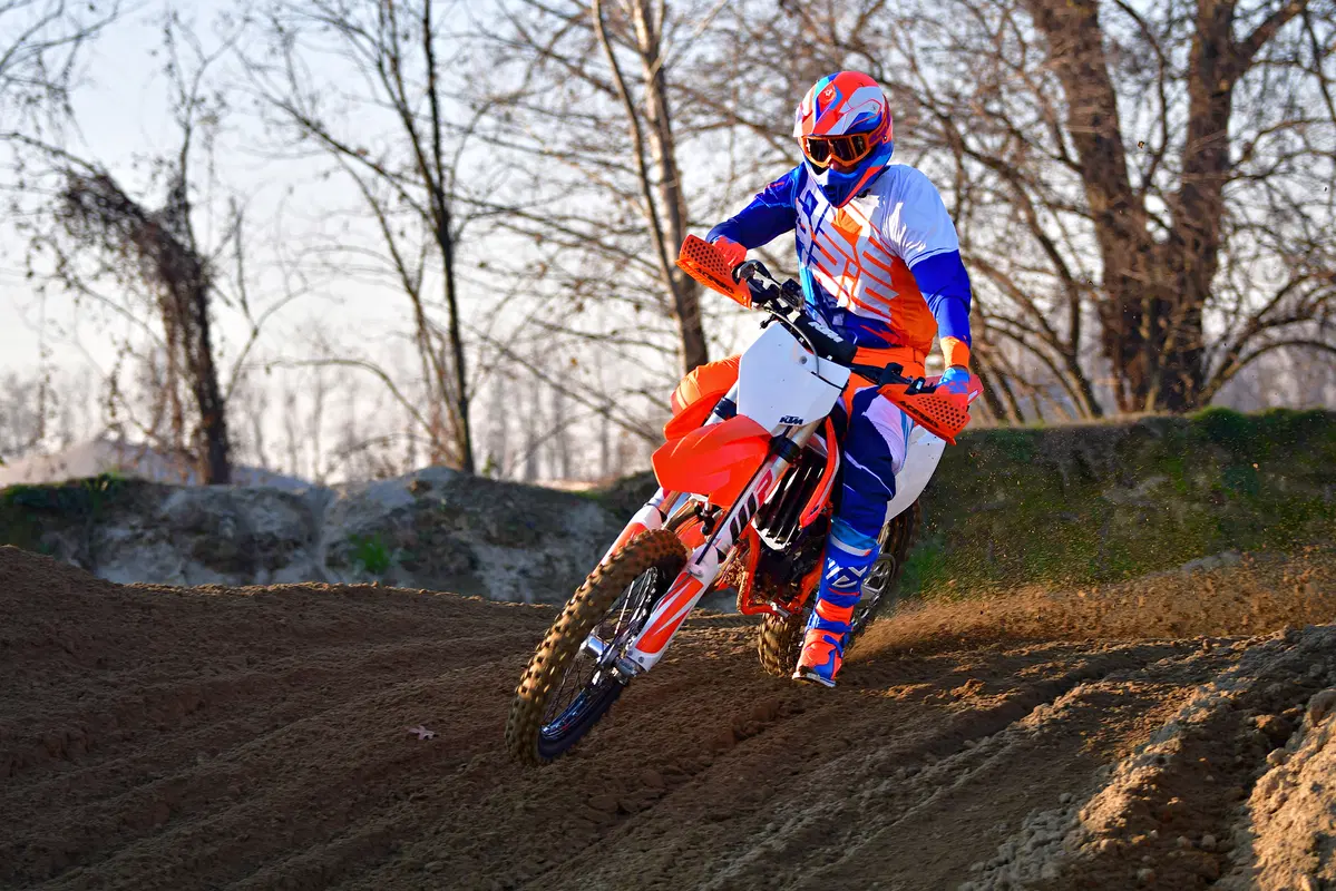 Motocross: guida alle protezioni per bambini e adulti (11)