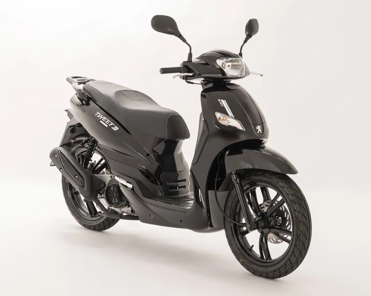 EICMA 2015: Peugeot Scooters  (6)