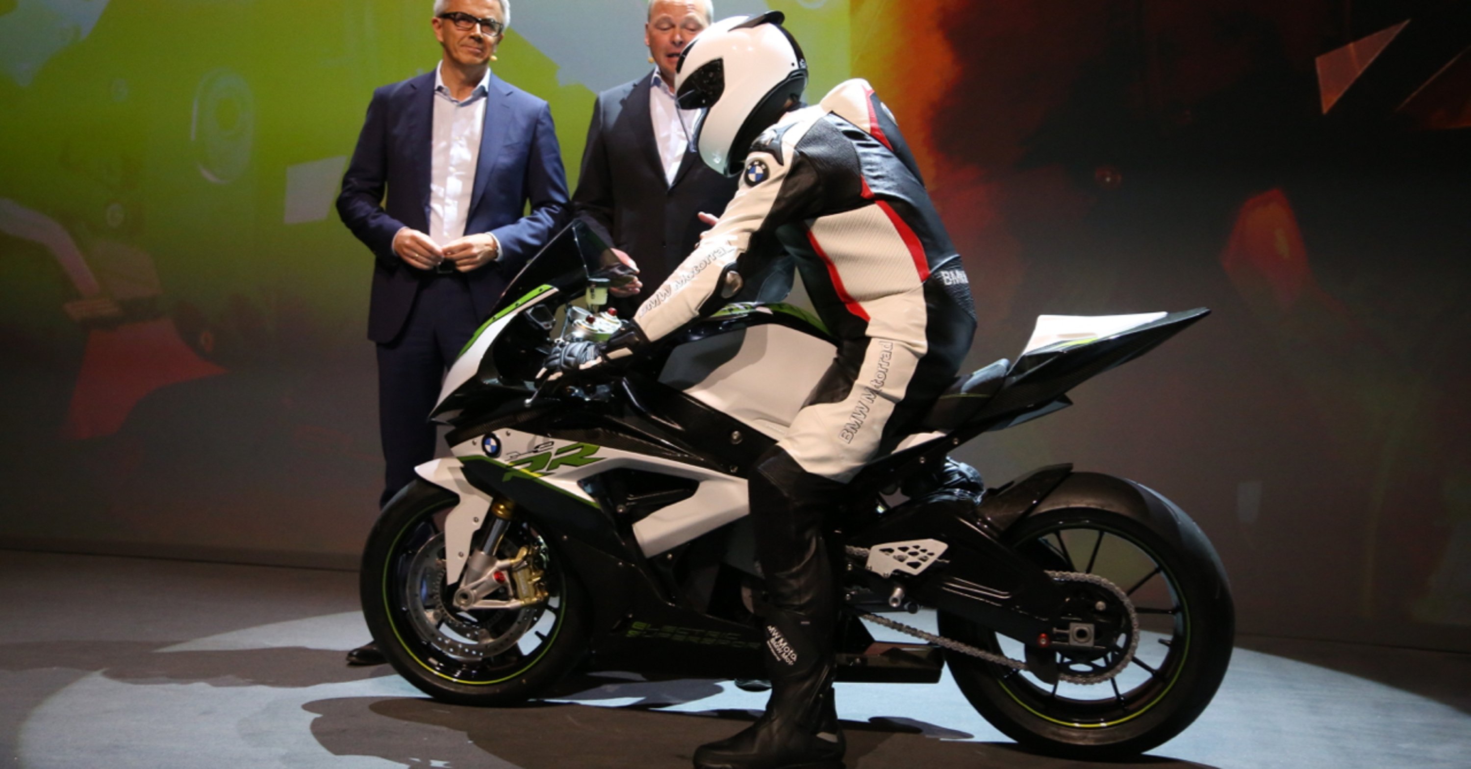 BMW eRR: Superbike elettrica a sorpresa