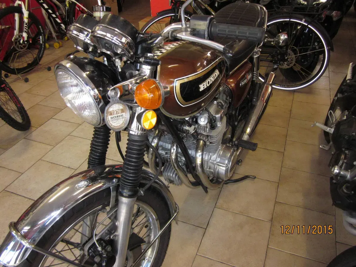Honda four (2)