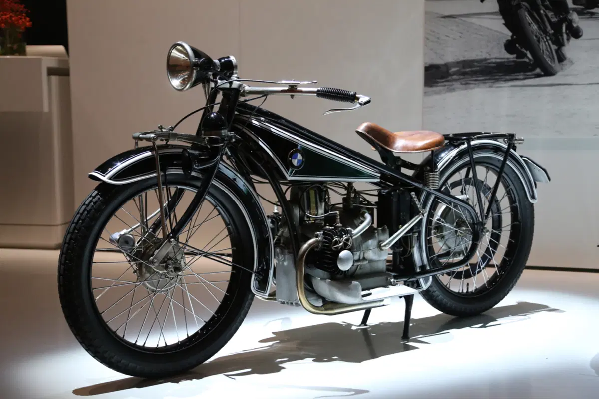 BMW: obiettivo 200.000 moto entro il 2020