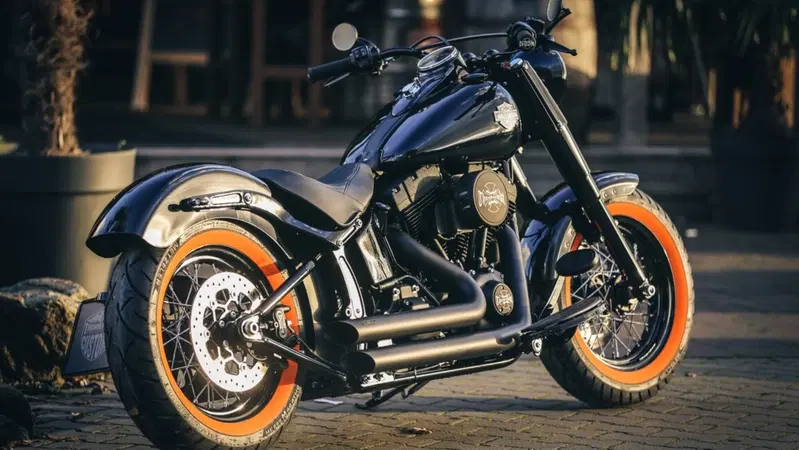 Metzeler al Motor Bike Expo con il nuovo ME 888 Marathon Ultra Orangewall