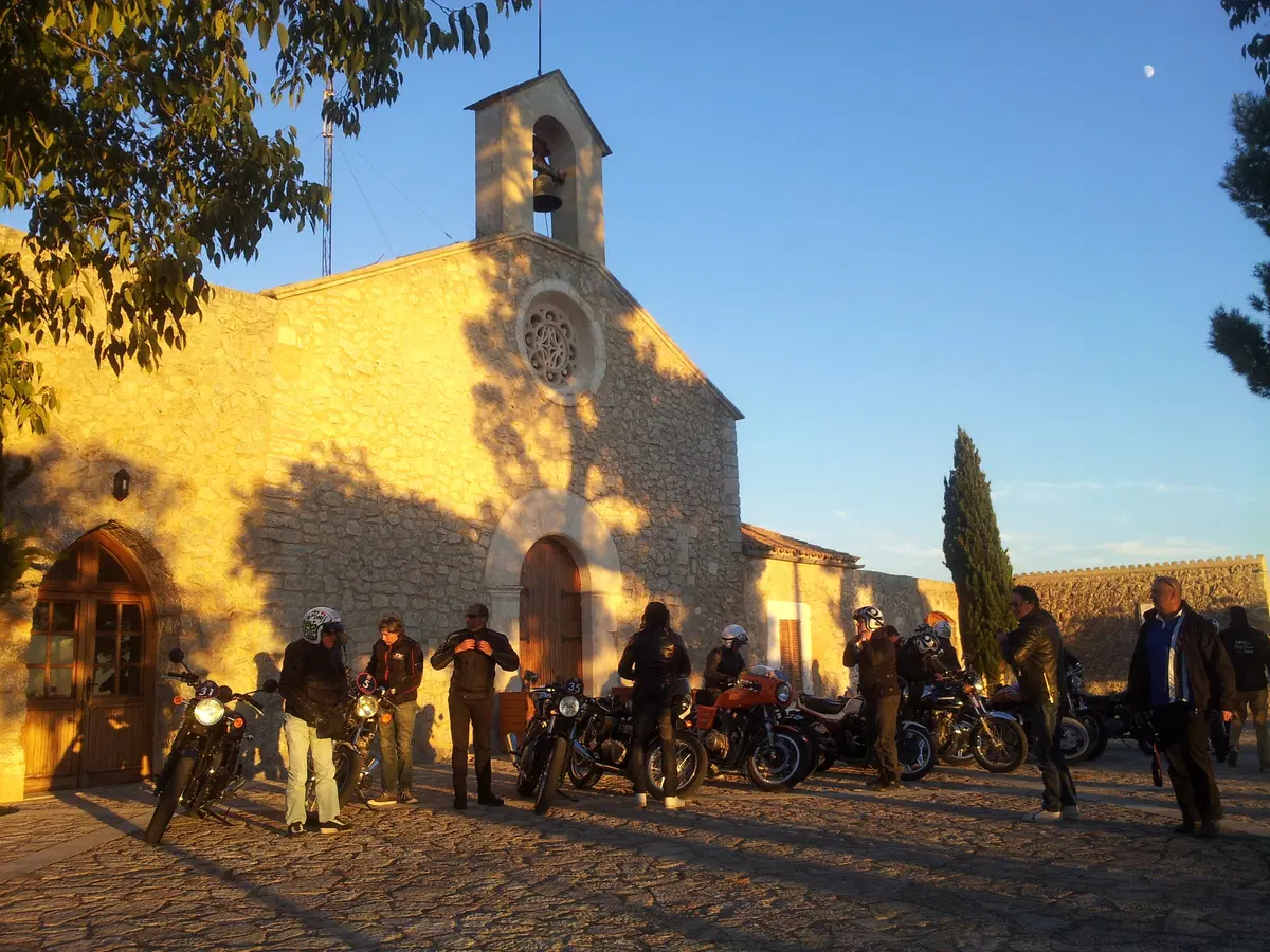 800KM di Maiorca: moto classiche, turismo sportivo e buen vivir (16)