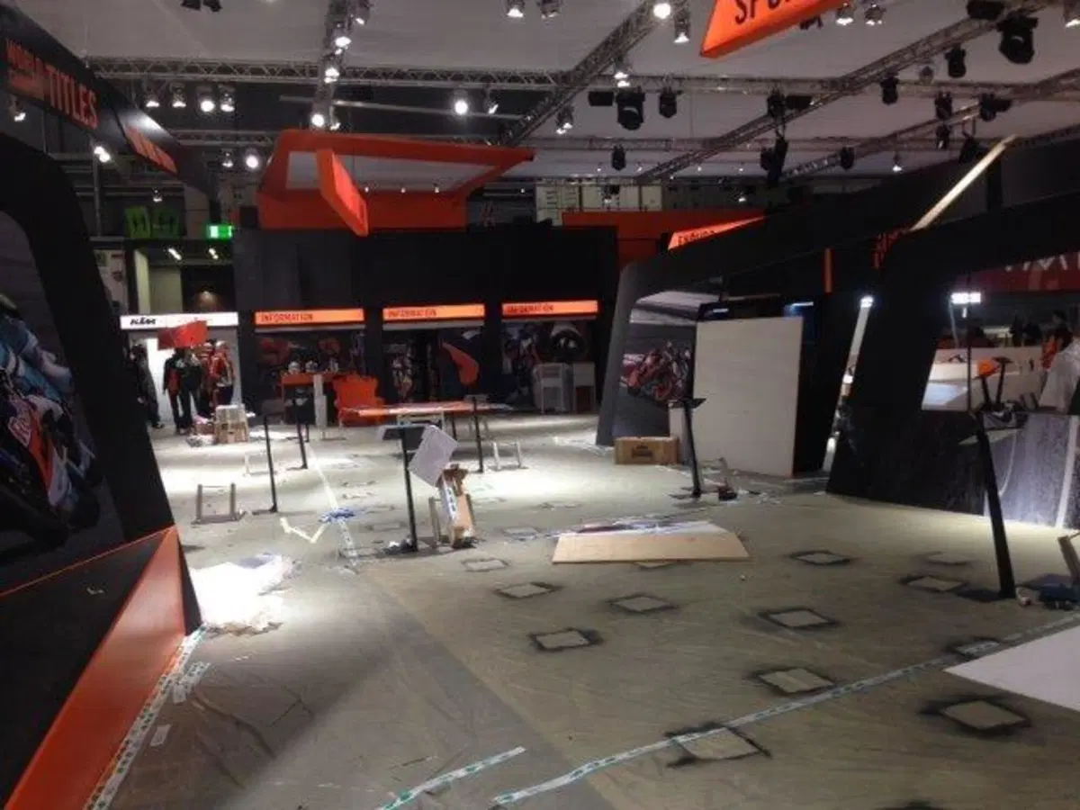 EICMA 2015: il backstage a 24 ore dal via (11)