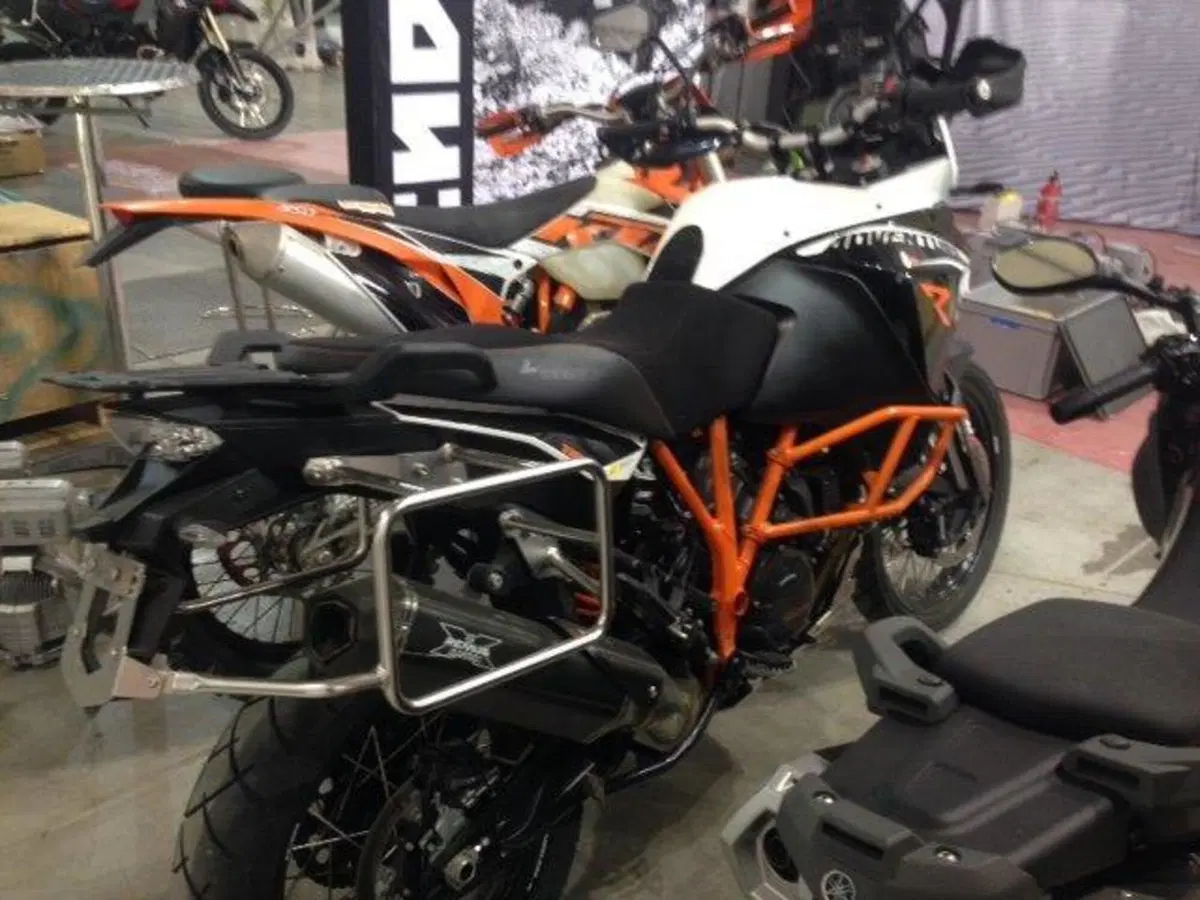 EICMA 2015: il backstage a 24 ore dal via (12)