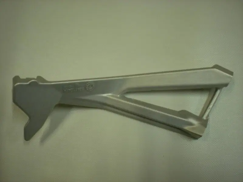 Supporto pedana Posteriore Dx - 82411241A Ducati (2)