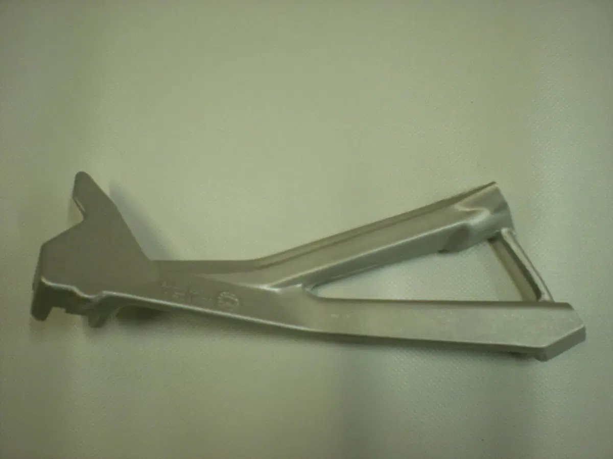Supporto pedana Posteriore Sx - 82411251A Ducati (2)