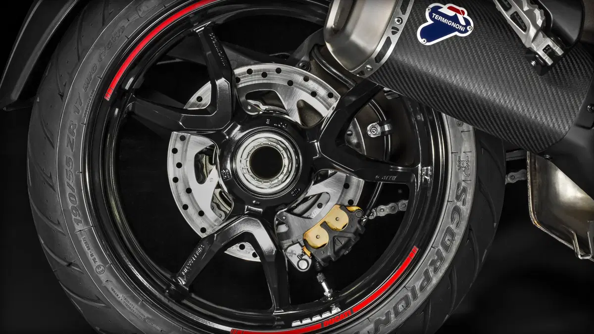 Ducati Multistrada 1200 Multistrada 1200 S Pikes Peak (2016 - 17) (7)