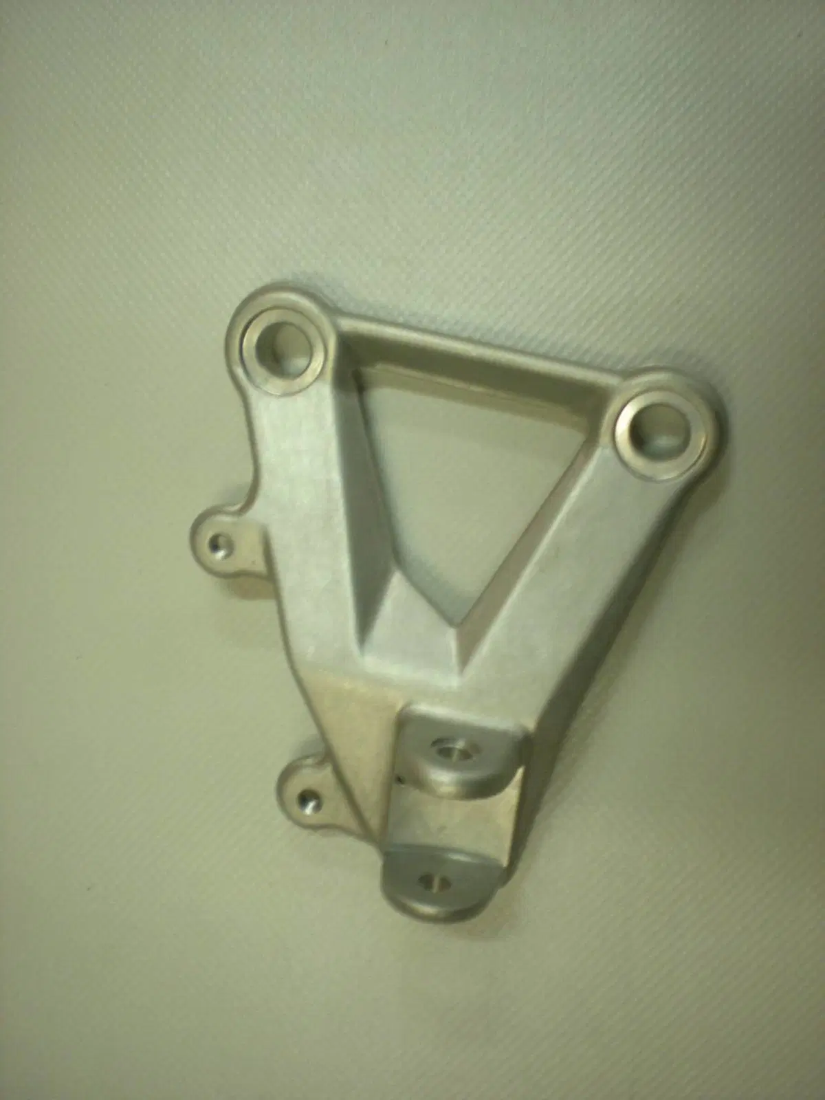 Piastra porta pedana ant. Dx - 82411231A Ducati (2)