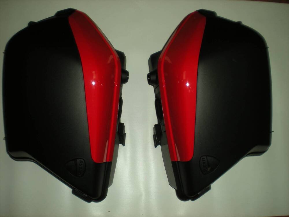 Kit borse verniciate rosse MTS 1200 Ducati