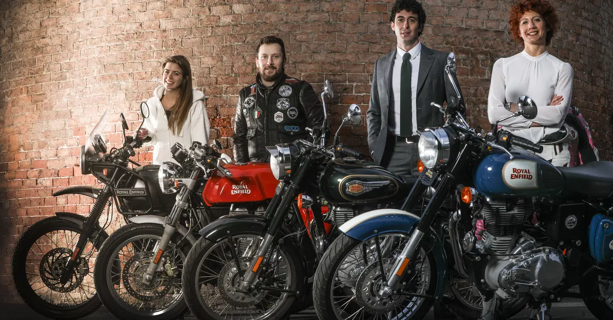 Quattro amici all'Agnellotreffen con quattro Royal Enfield