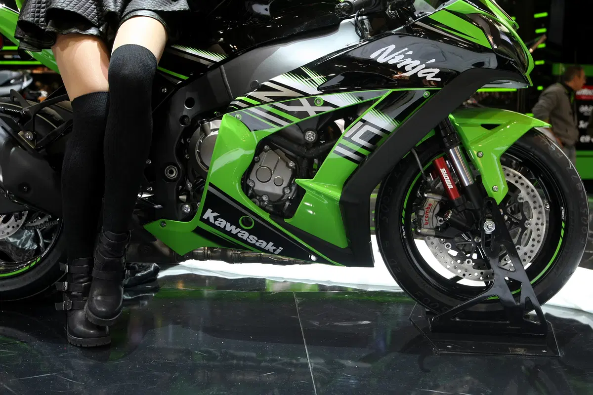 EICMA 2015: Kawasaki ZX-10R 2016 Winter Edition (8)