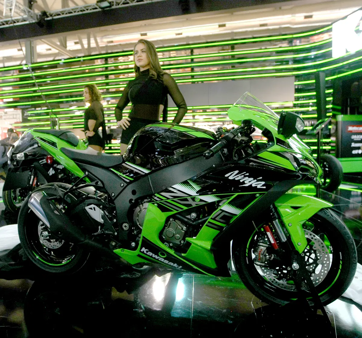 EICMA 2015: Kawasaki ZX-10R 2016 Winter Edition (14)