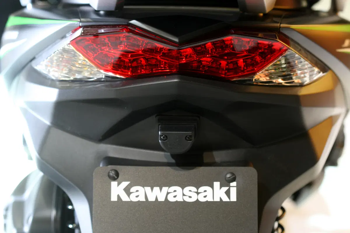 EICMA 2015: Kawasaki J125 CIMANCAVA (4)