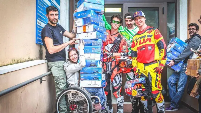 &ldquo;Le fiabe dei motociclisti&rdquo; a MBE a scopo benefico