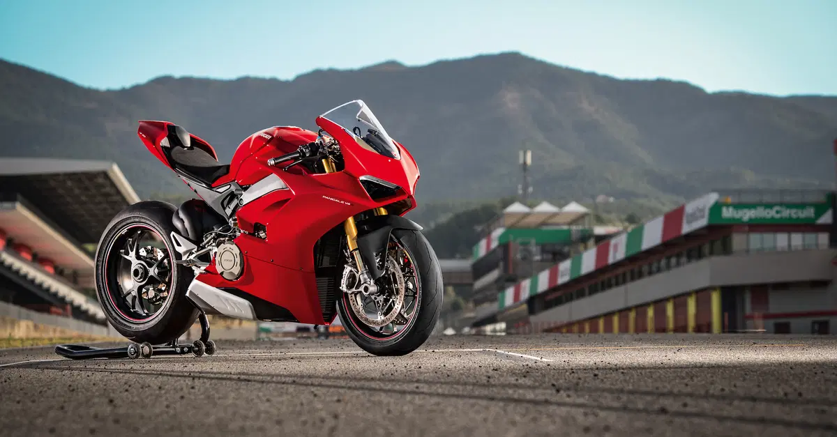 Ducati Panigale V4 arriva nei concessionari europei