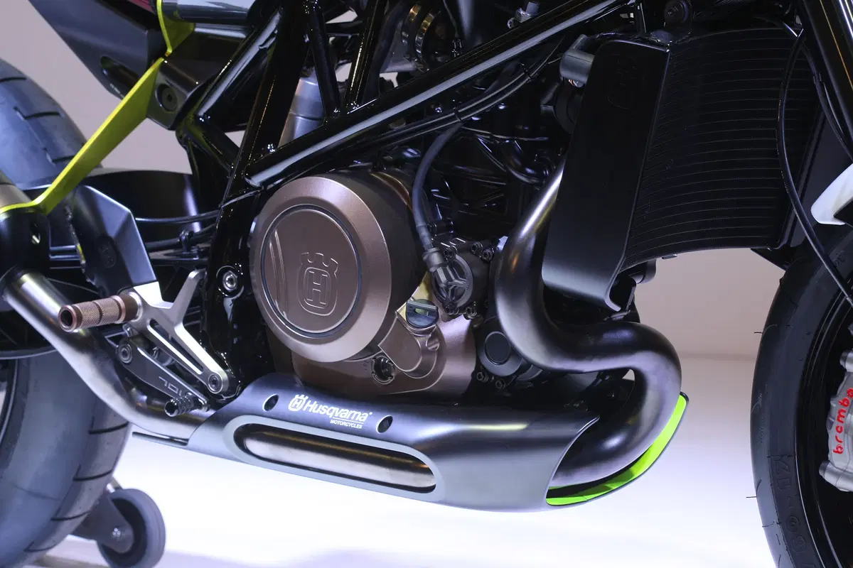 EICMA 2015: Husqvarna (13)