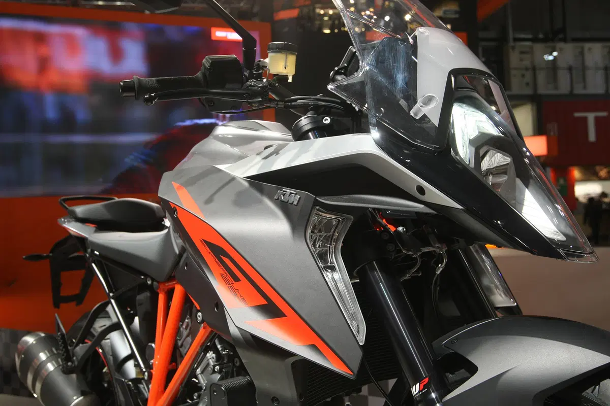 EICMA 2015: KTM 1290 Super Duke GT (7)