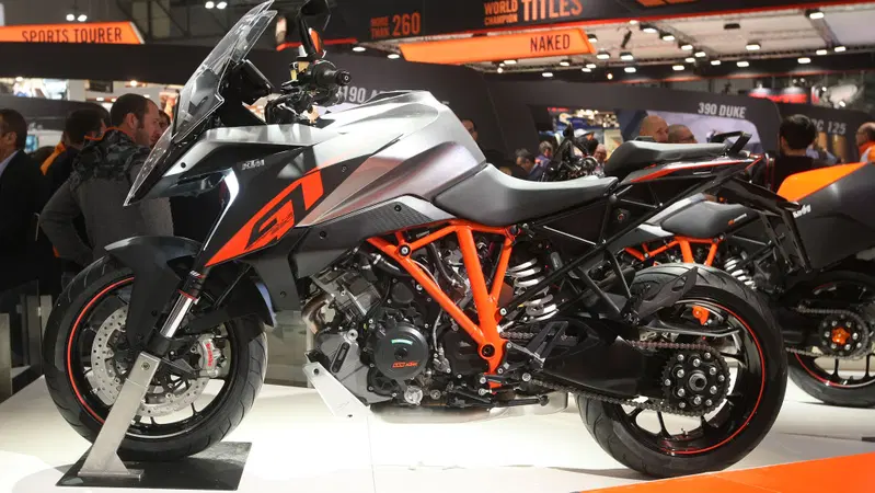 EICMA 2015: KTM 1290 Super Duke GT