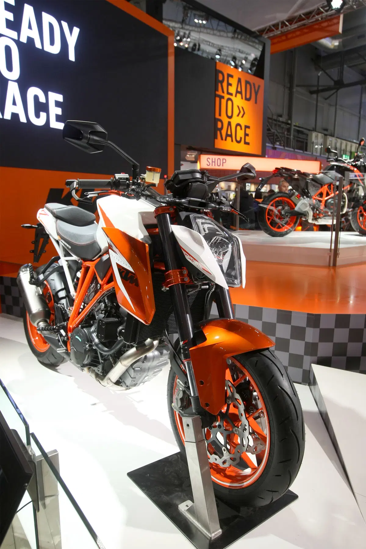 EICMA 2015: KTM 1290 Super Duke R Special Edition (2)