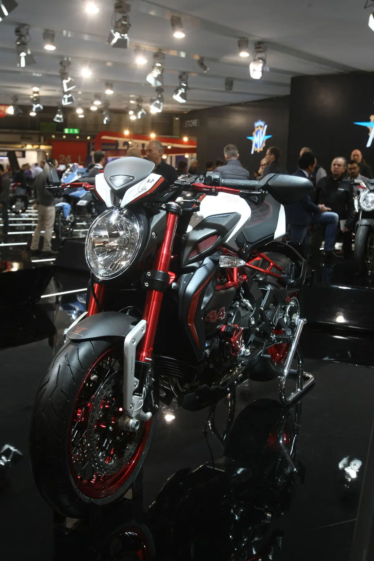 EICMA 2015: MV Agusta le novità (14)