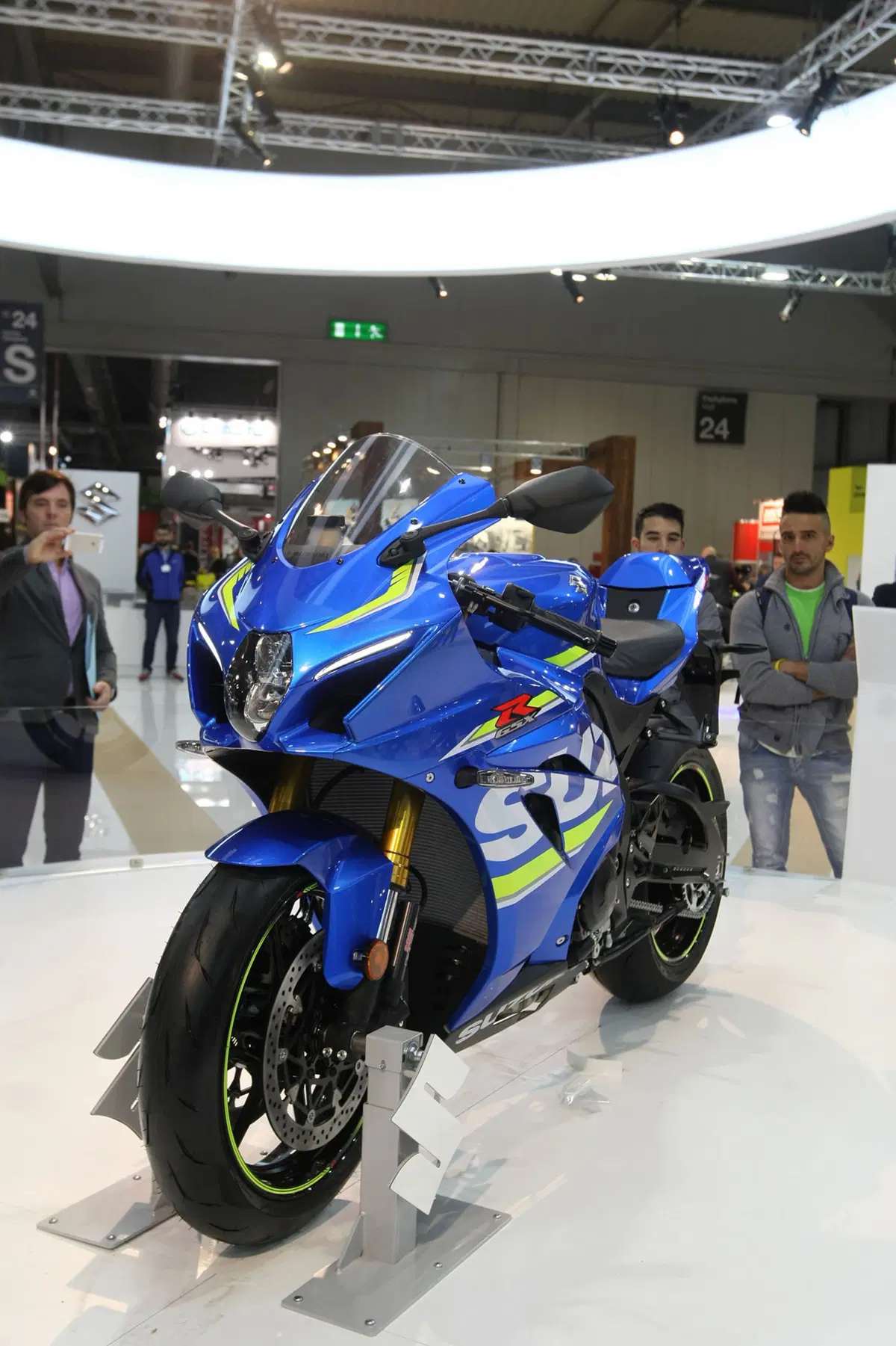 EICMA 2015: Suzuki GSX-R 1000 Concept (3)
