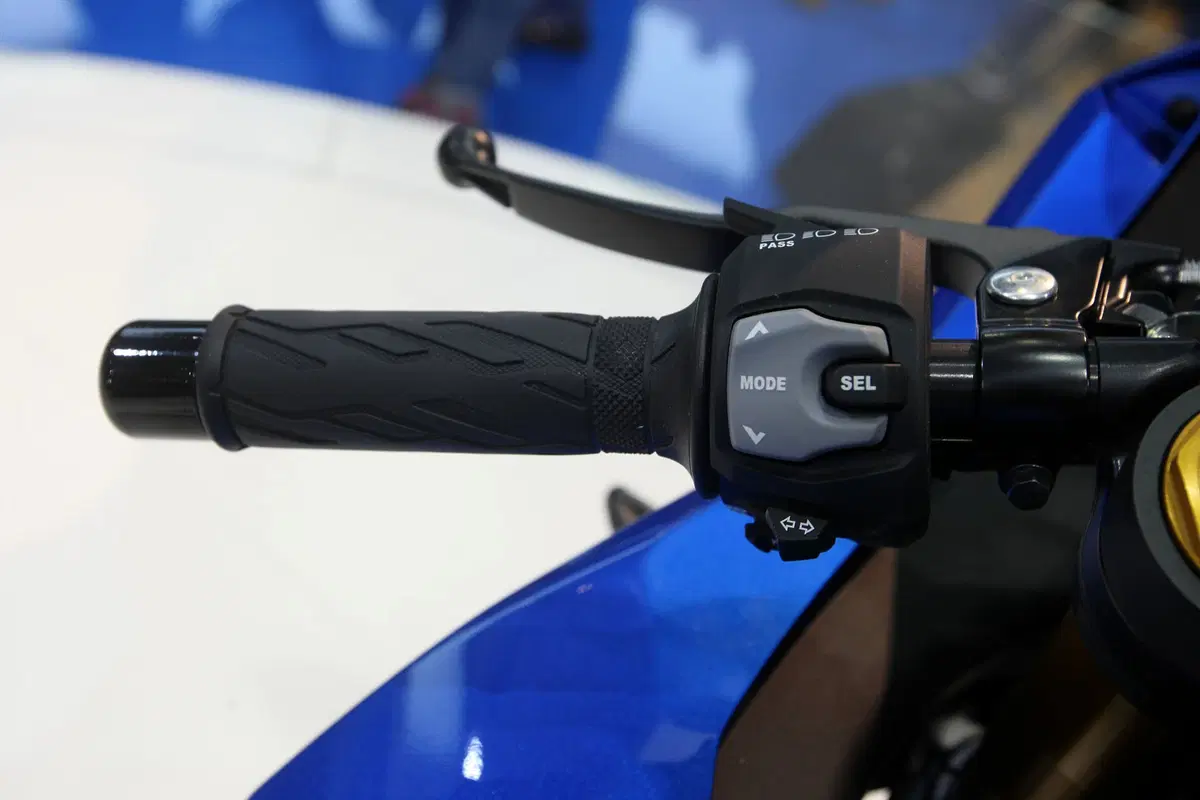 EICMA 2015: Suzuki GSX-R 1000 Concept (11)