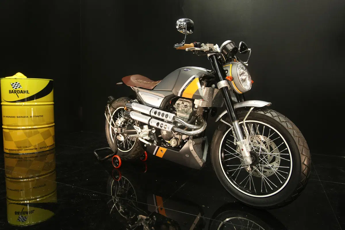 EICMA 2015: il ritorno di Mondial con la Hipster 125 e 250 (2)