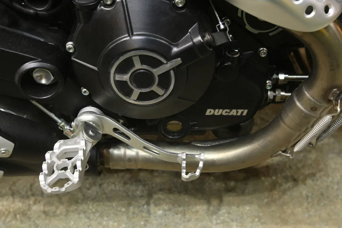 EICMA 2015: Scrambler Flat Track Pro BAYLISSMESPICCIACASA (12)