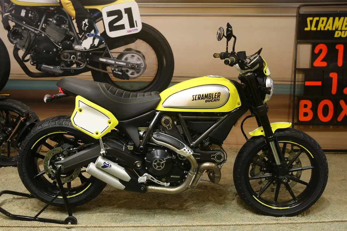 EICMA 2015: Scrambler Flat Track Pro BAYLISSMESPICCIACASA