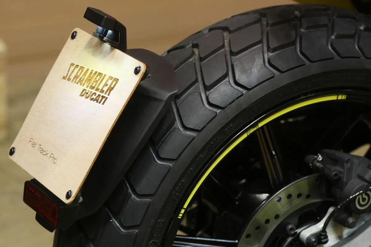 EICMA 2015: Scrambler Flat Track Pro BAYLISSMESPICCIACASA (14)