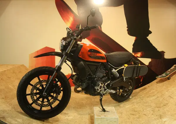 EICMA 2015: Ducati Scrambler Sixty2