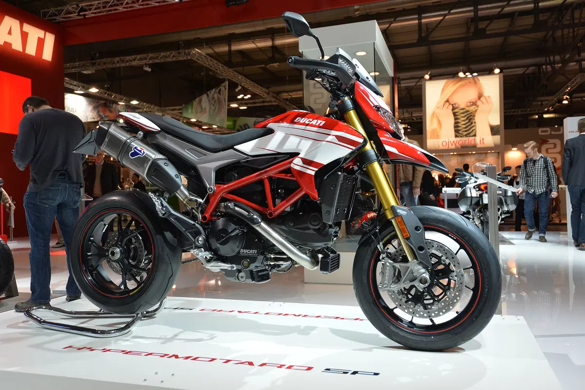 EICMA 2015: Ducati Hypermotard e Hyperstrada 939 (2)