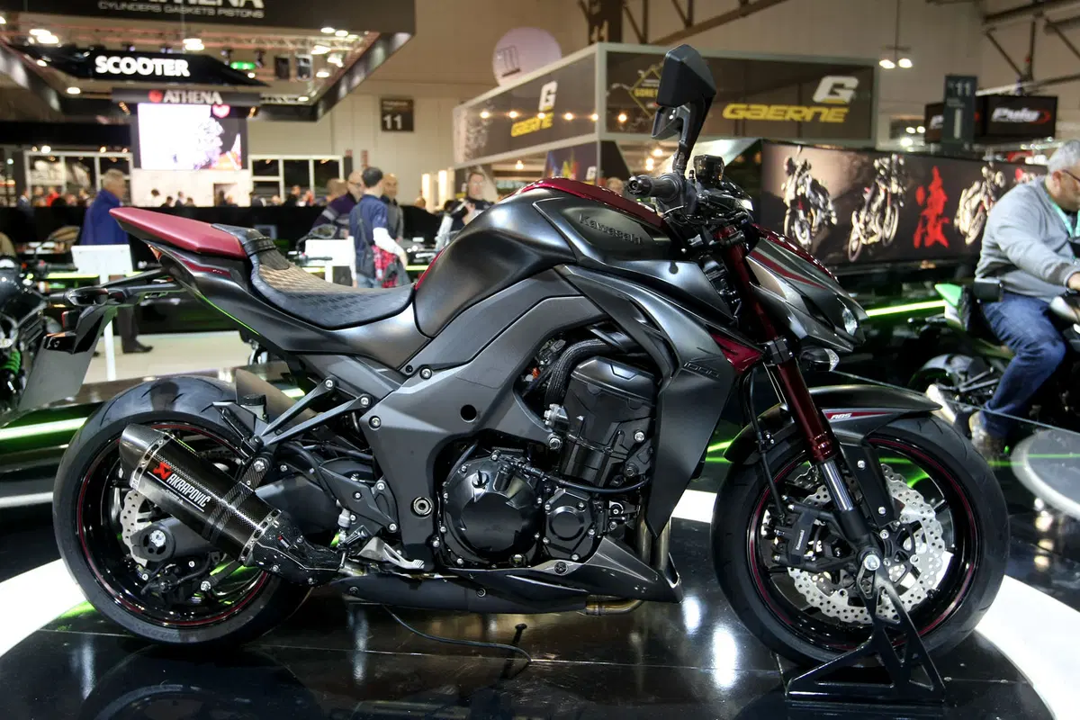 EICMA 2015: Kawasaki Z1000 Sugomi Edition CIUMBIA2 (5)