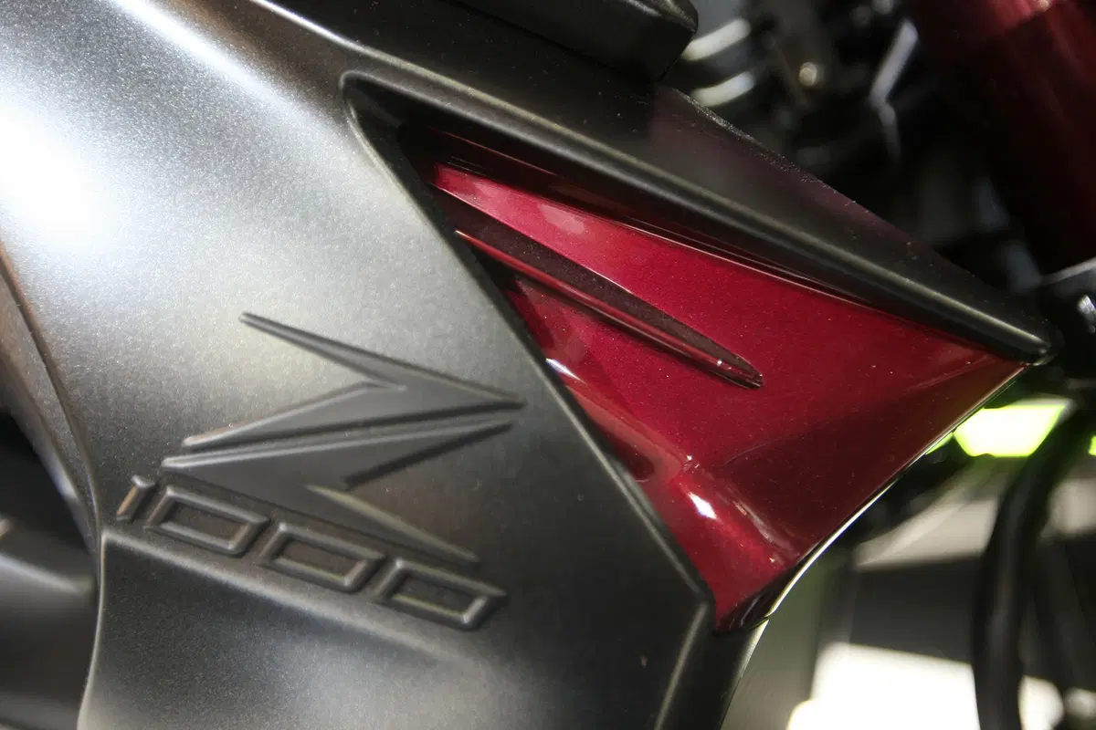 EICMA 2015: Kawasaki Z1000 Sugomi Edition CIUMBIA2 (6)