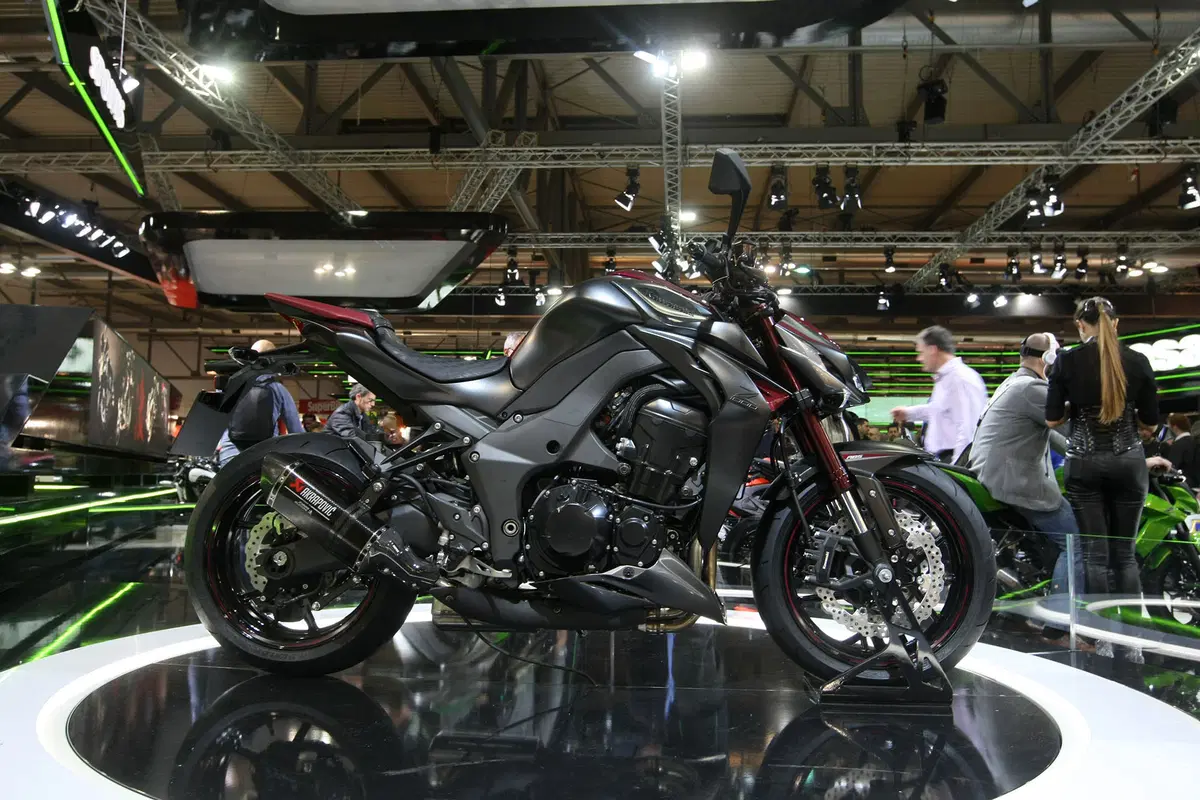 EICMA 2015: Kawasaki Z1000 Sugomi Edition CIUMBIA2 (2)