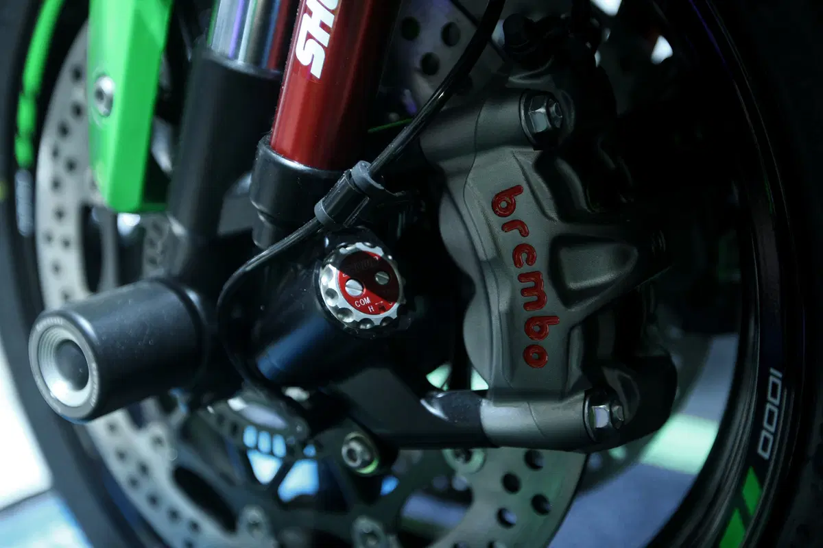 EICMA 2015: Kawasaki ZX-10R 2016 Winter Edition (17)