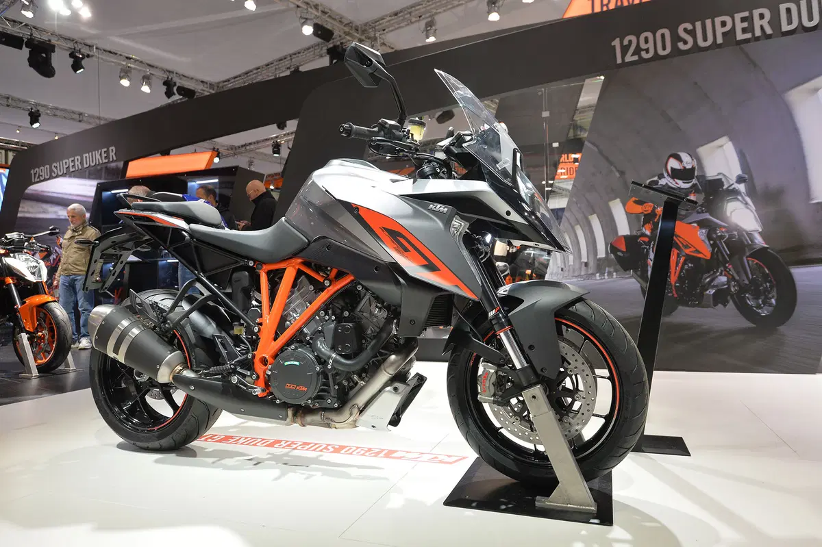 EICMA 2015: KTM 1290 Super Duke GT (4)