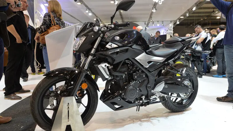 EICMA 2015: Yamaha MT-03 2016