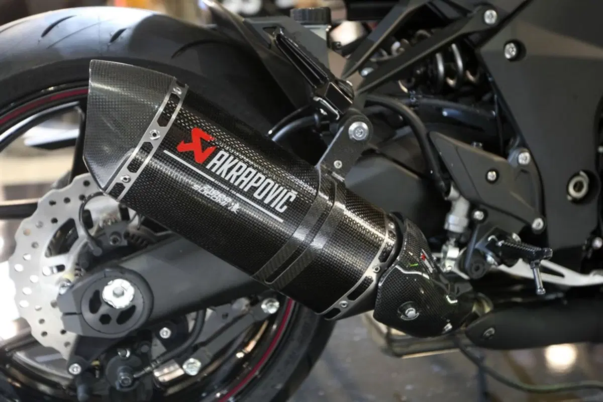 Kawasaki Z 1000 Z 1000 Sugomi Edition ABS (2016) (7)