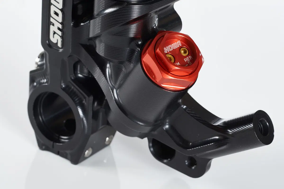 EICMA 2045: Showa debutta nell'aftermarket (2)
