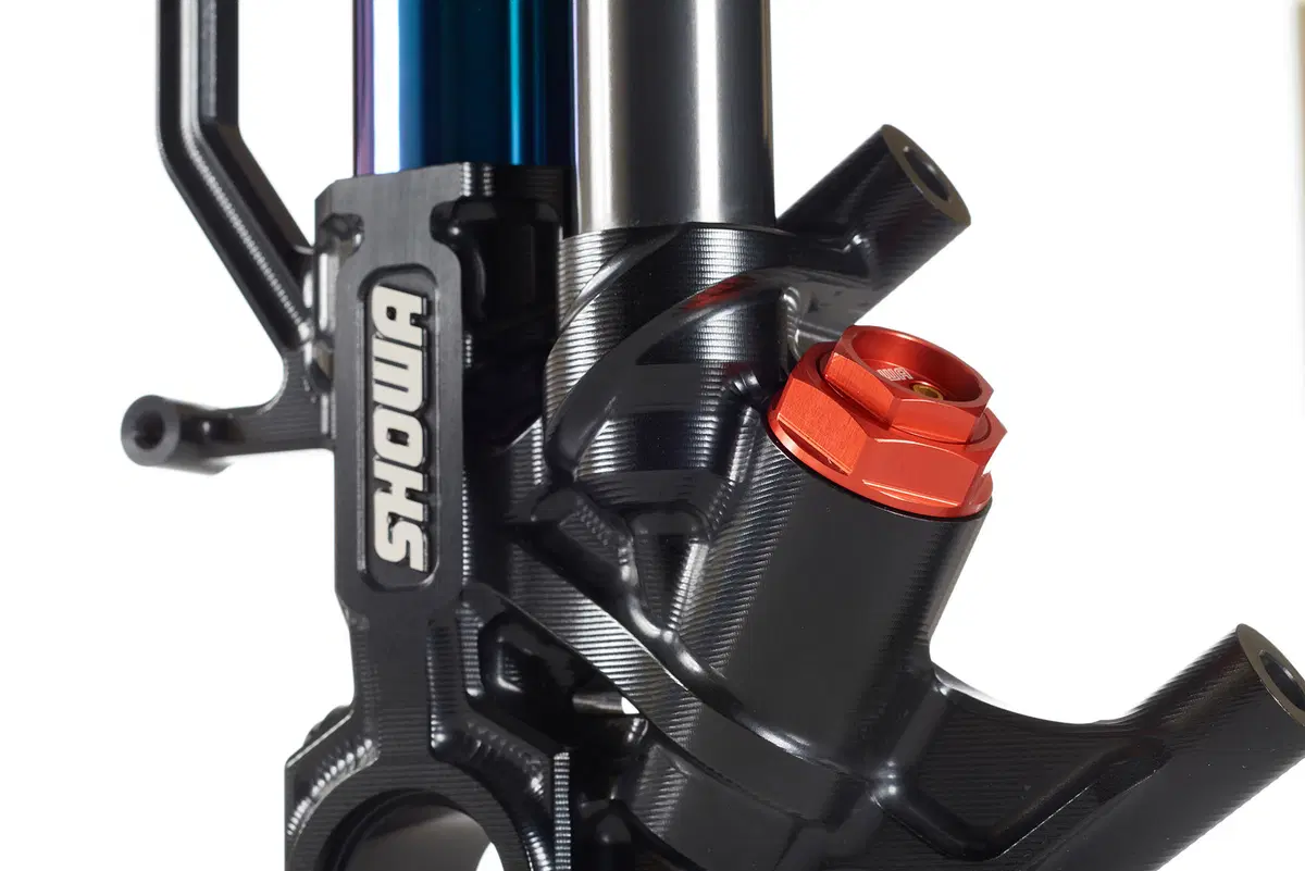 EICMA 2045: Showa debutta nell'aftermarket (3)