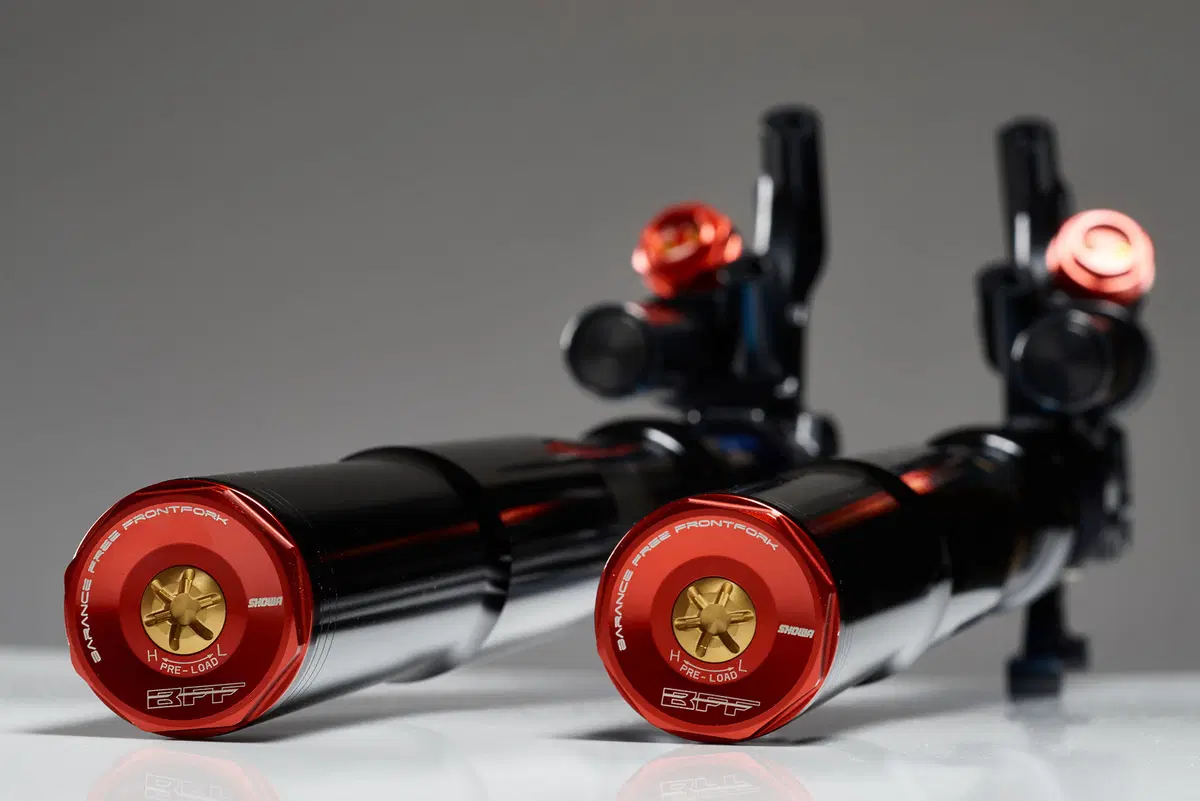 EICMA 2045: Showa debutta nell'aftermarket (6)
