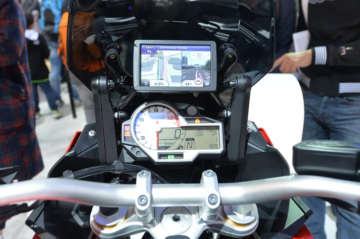 EICMA 2015: nuove colorazioni per la BMW S1000XR (6)
