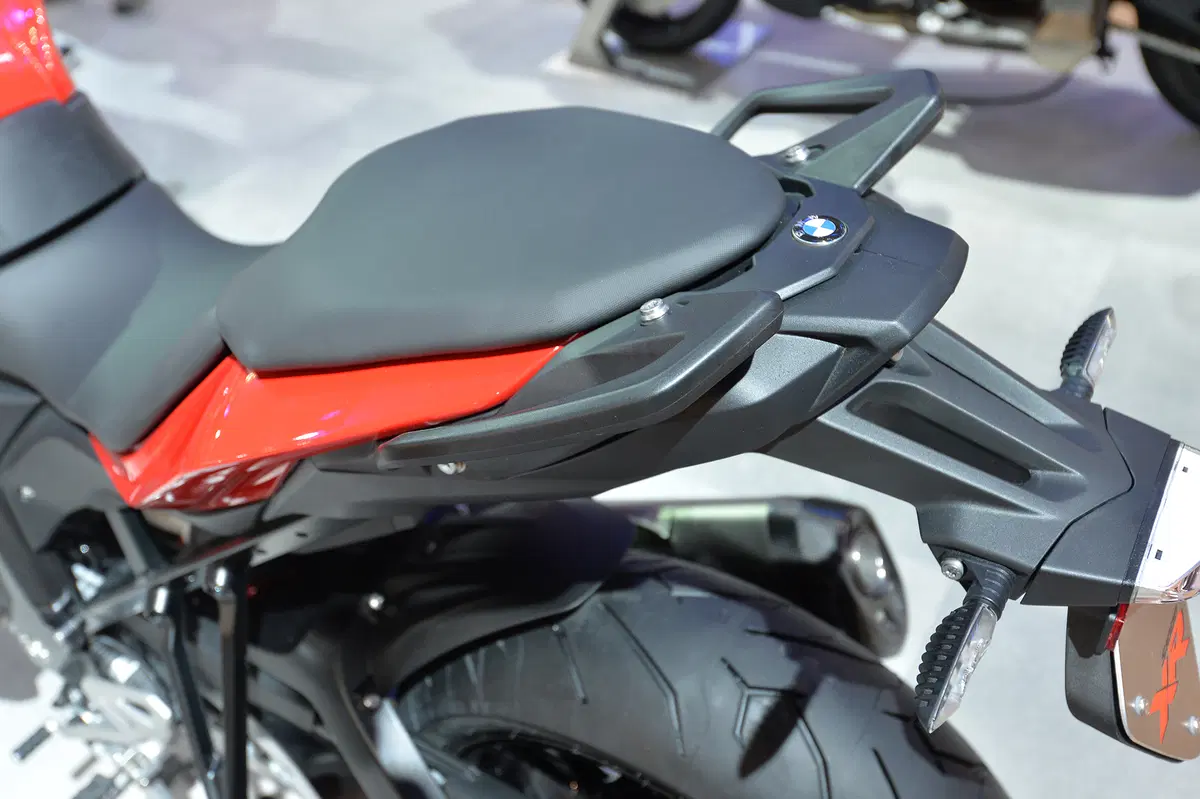 EICMA 2015: nuove colorazioni per la BMW S1000XR (8)