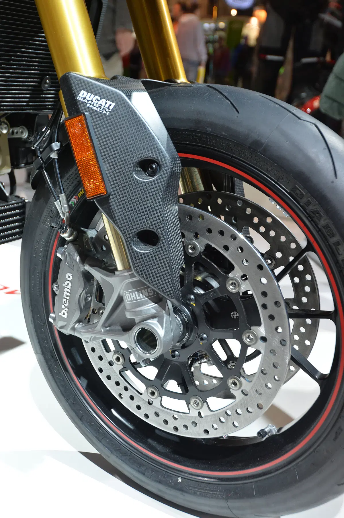 EICMA 2015: Ducati Hypermotard e Hyperstrada 939 (8)